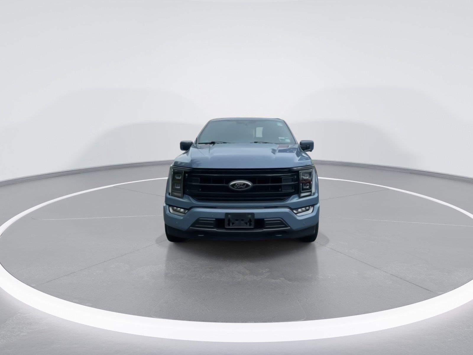 View vehicle photo 3