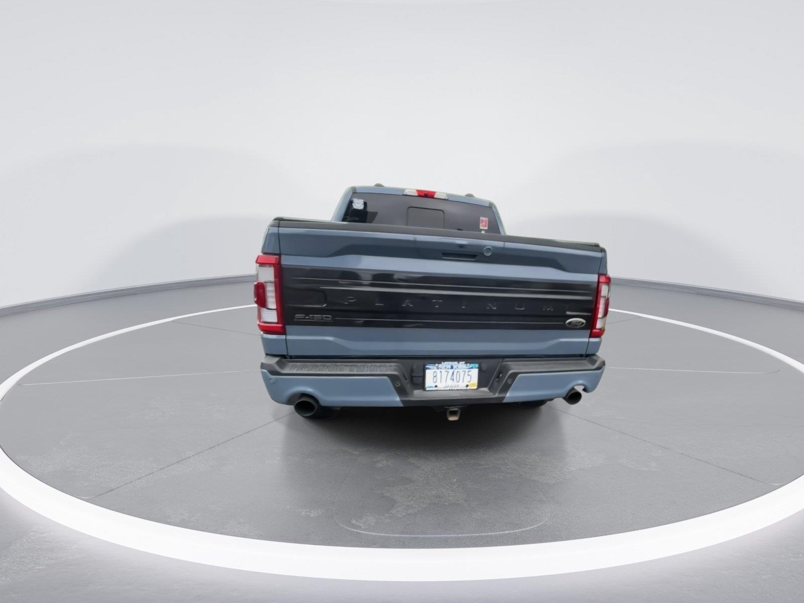 View vehicle photo 7