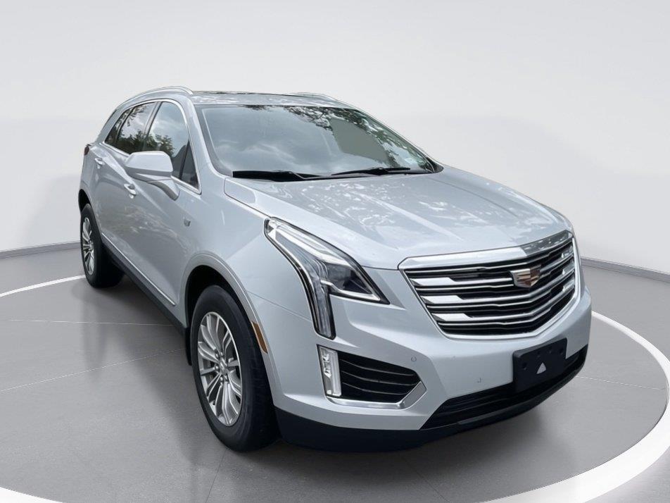 Radiant Silver Metallic 2017 Cadillac XT5 SUV / Crossover Four-Wheel Drive 8-Speed Automatic