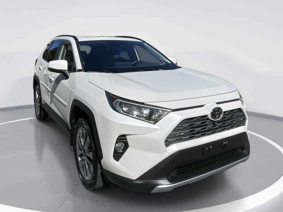 White (Blizzard Pearl) 2019 Toyota RAV4 SUV / Crossover All-Wheel Drive Automatic