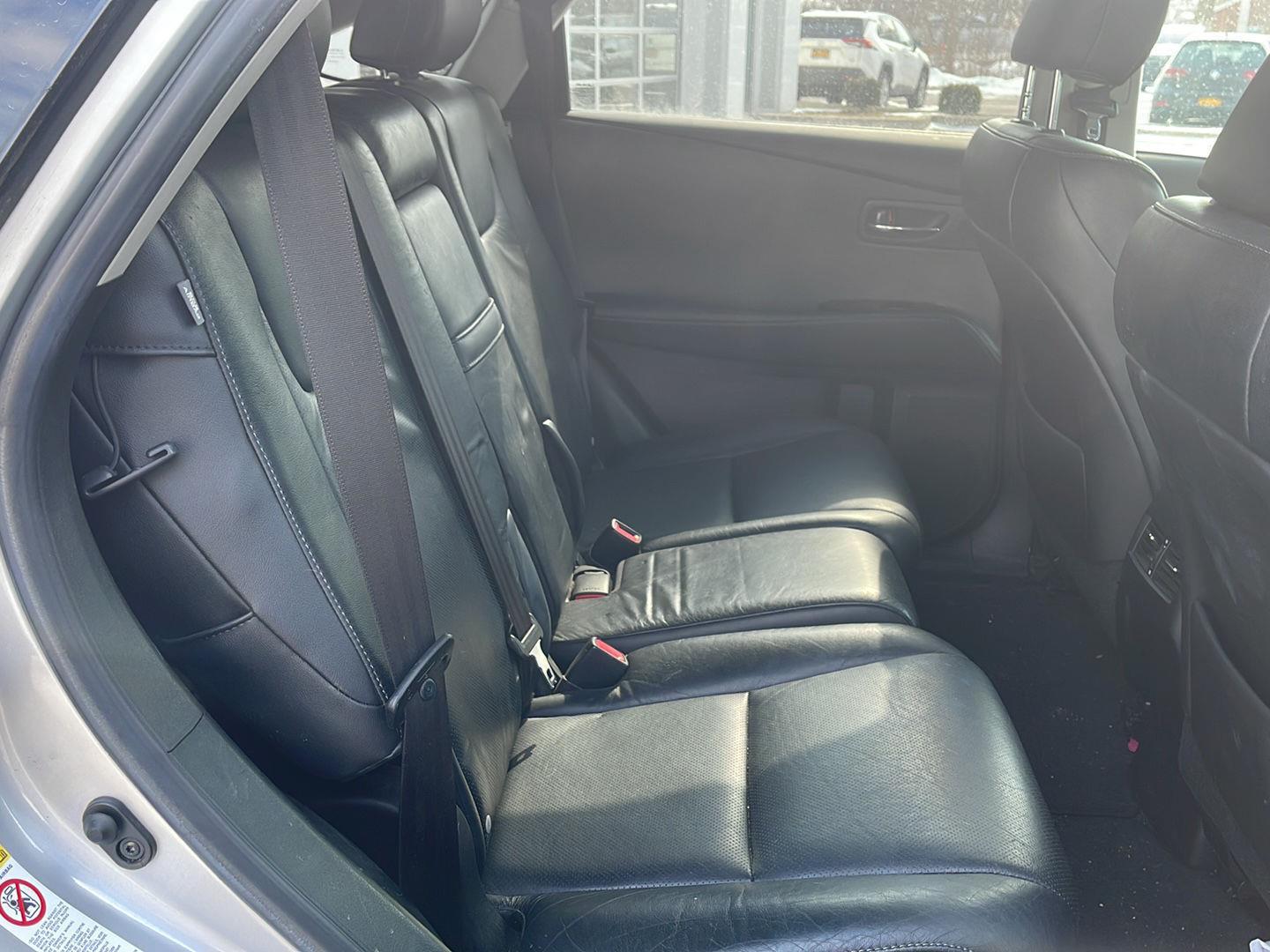 View vehicle photo 7