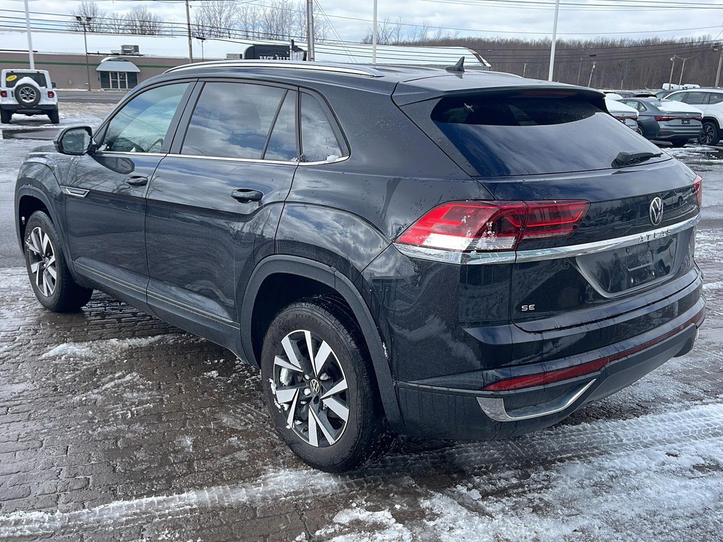 View vehicle photo 4