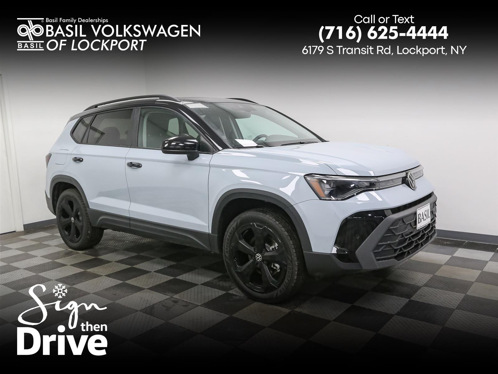 2025 Volkswagen Taos SE Black 4Motion