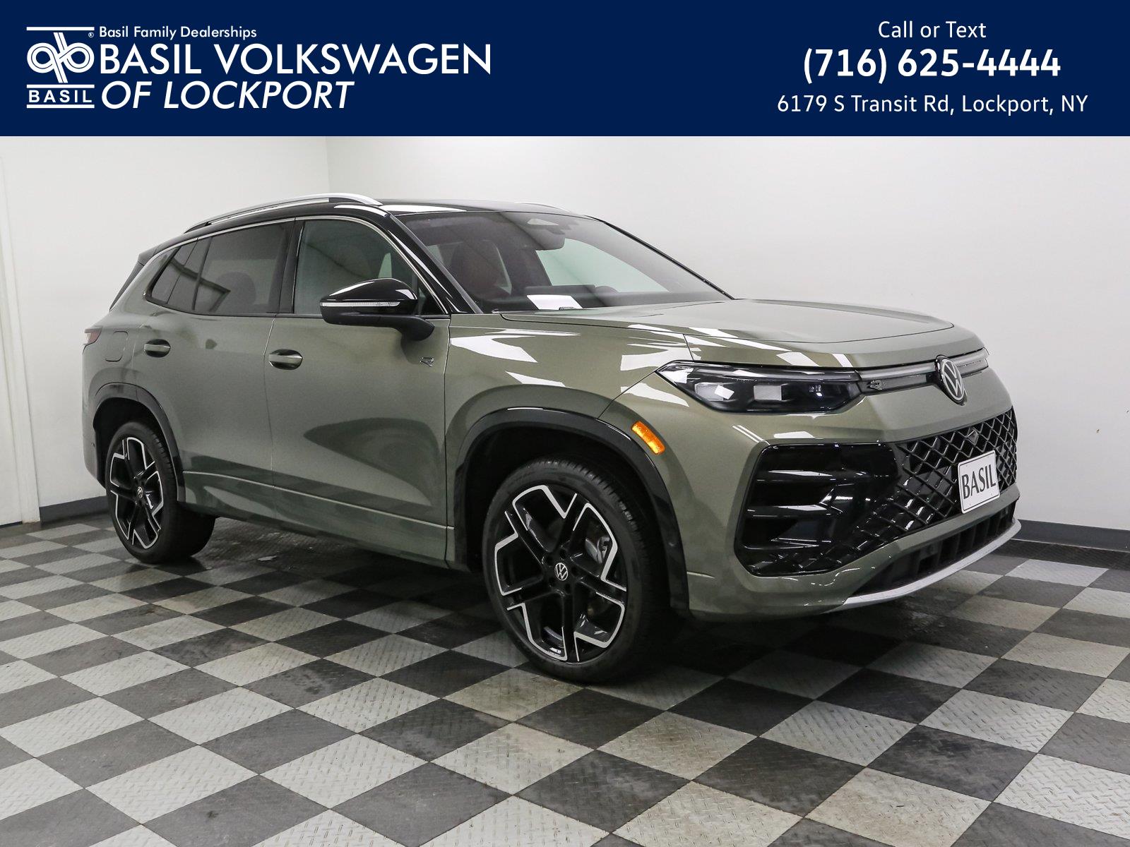 Avocado Green w/Deep Black Roof 2026 Volkswagen Tiguan SUV / Crossover All-Wheel Drive Automatic