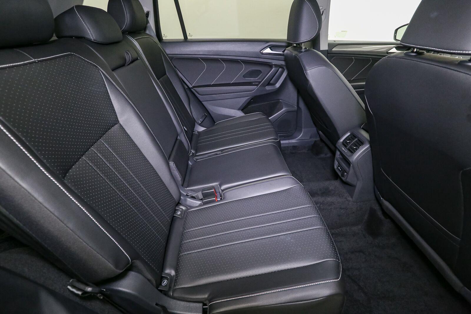 Certified Used 2024 Deep Black Pearl Volkswagen SE image 25