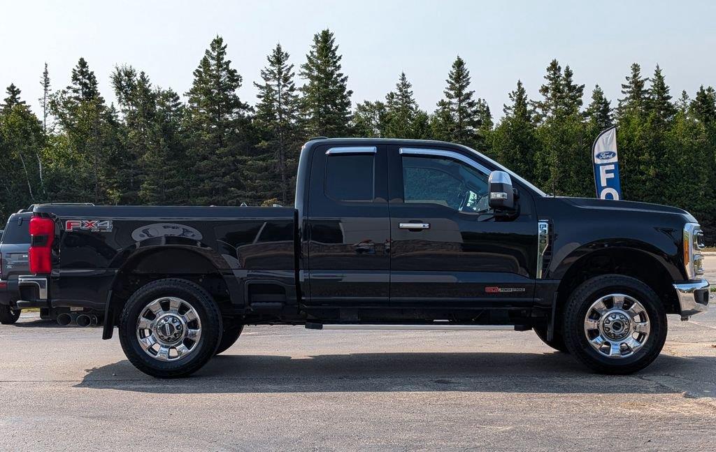 Agate Black 2023 Ford F-350 Super Duty Pickup Truck Four-Wheel Drive Automatic