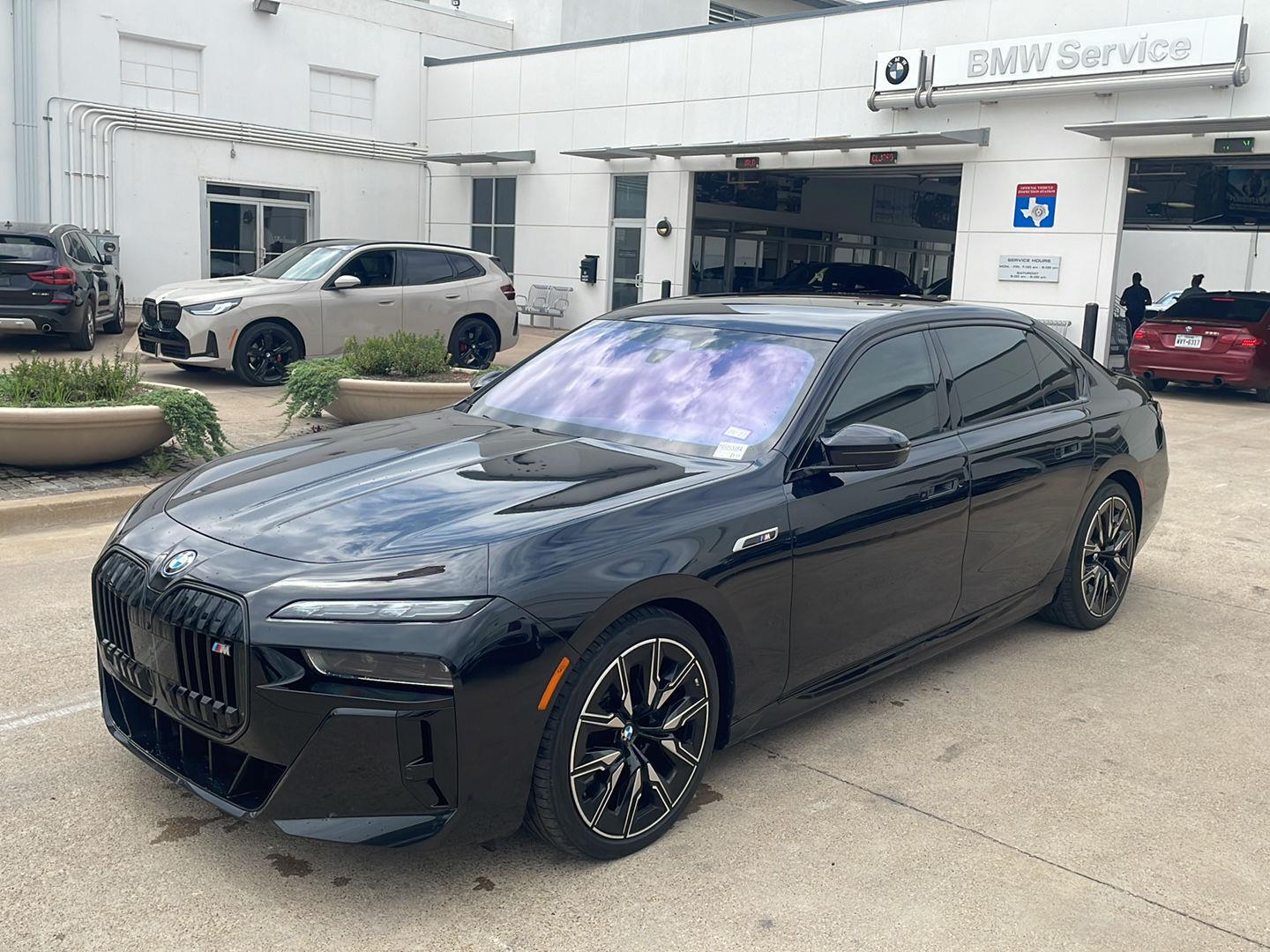 Black Sapphire Metallic 2025 BMW i7 Sedan All-Wheel Drive Automatic
