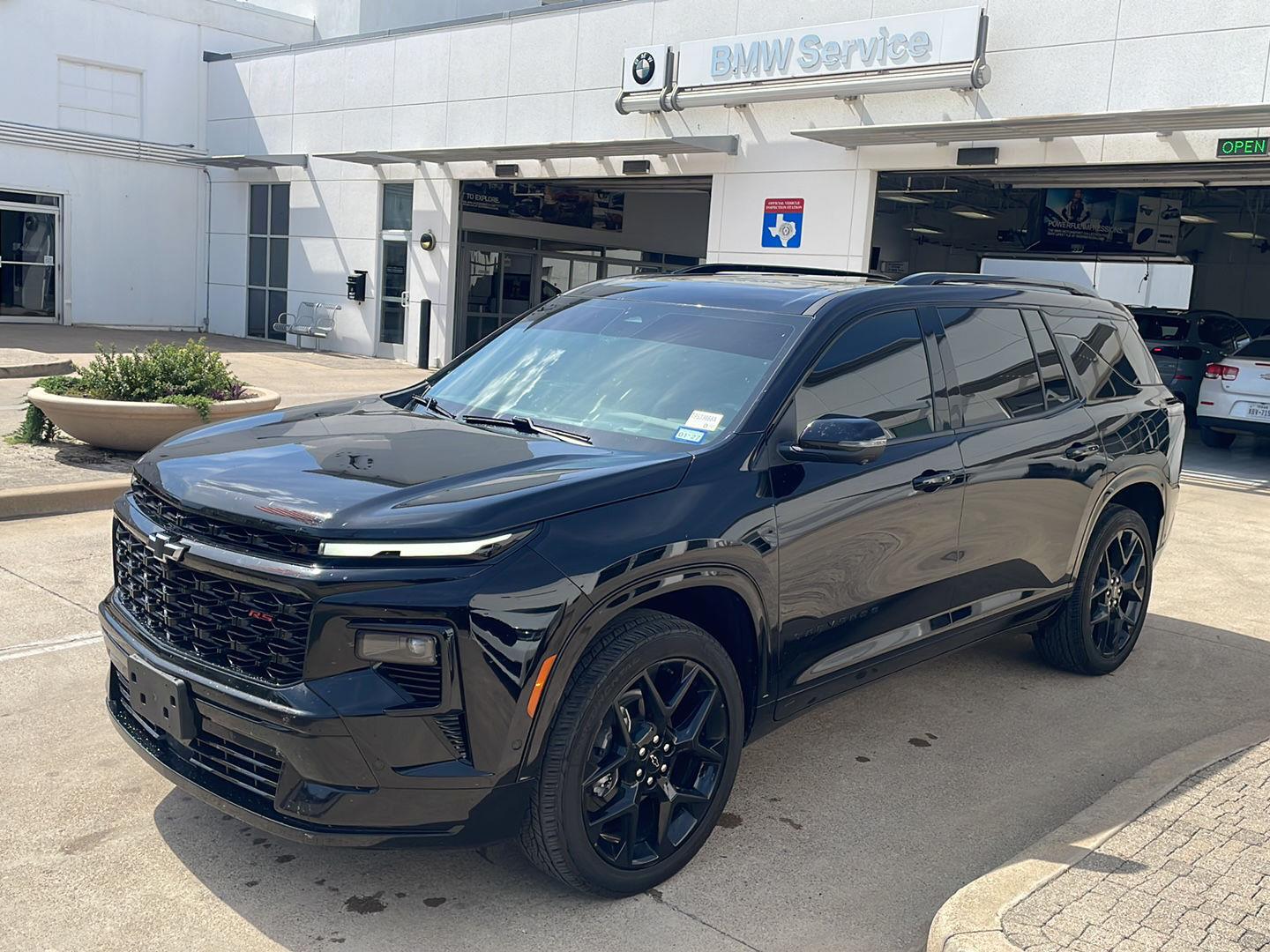Mosaic Black Metallic 2025 Chevrolet Traverse SUV / Crossover Front-Wheel Drive 8-Speed Automatic