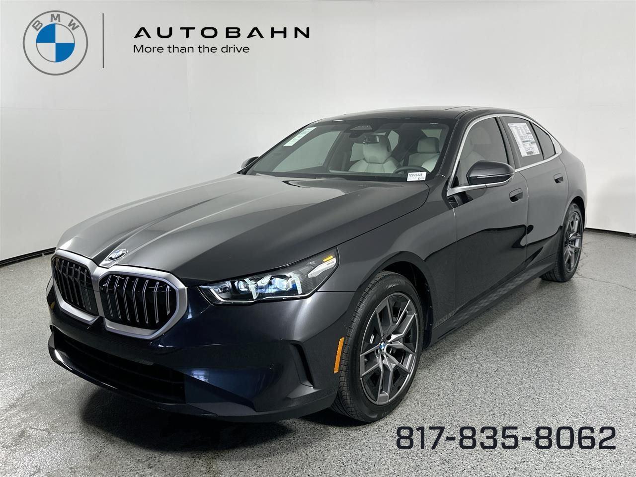 Gray (Dark Graphite Metallic) 2026 BMW 5 Series 530i RWD Sedan Rear-Wheel Drive Automatic
