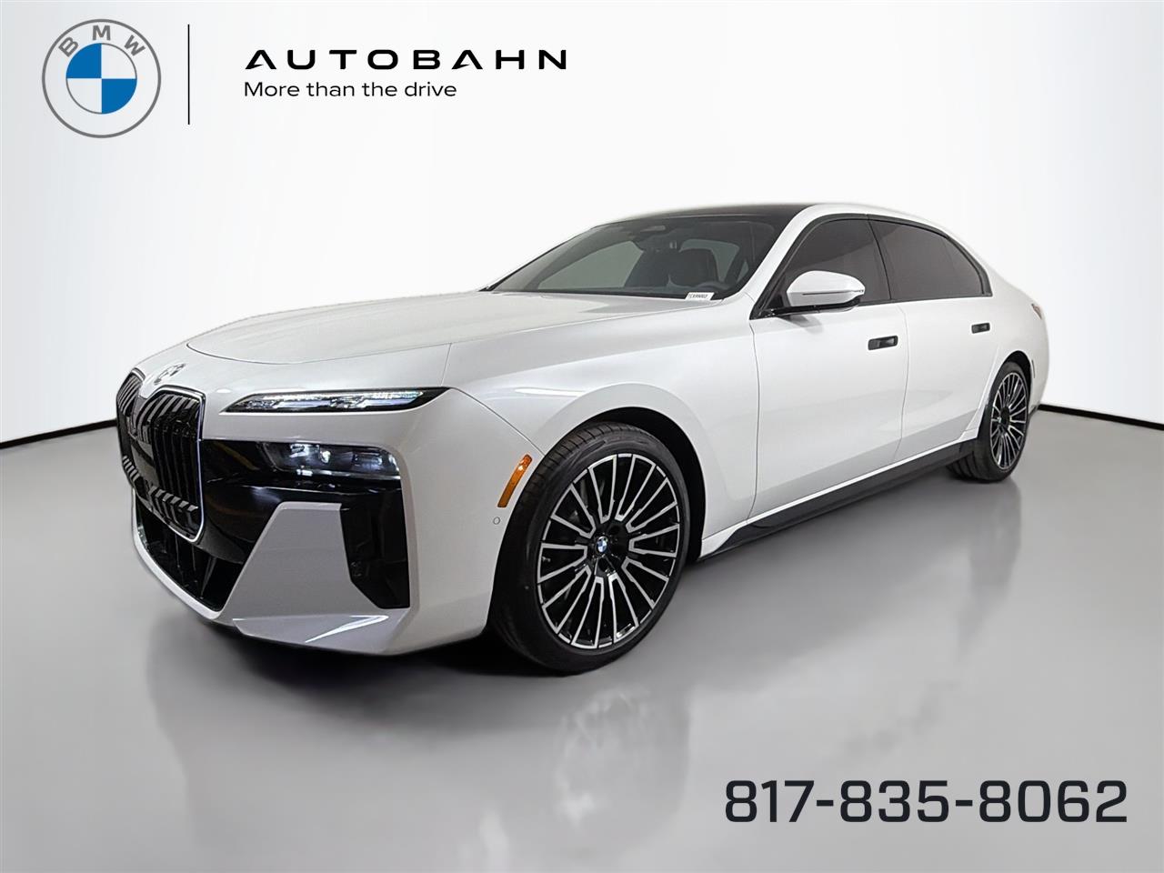 Mineral White Metallic 2026 BMW 7 Series Sedan Rear-Wheel Drive Automatic