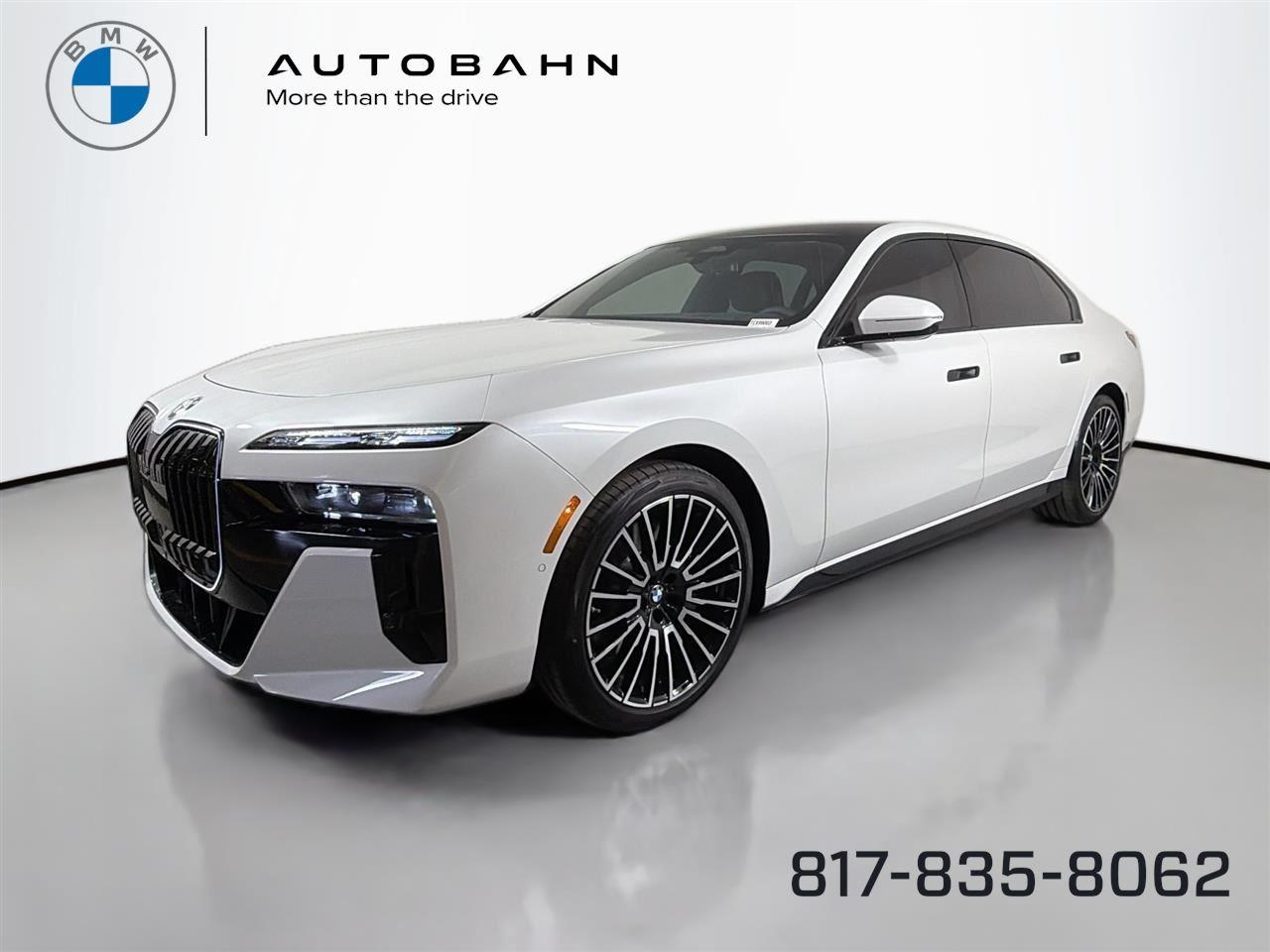 Mineral White Metallic 2026 BMW 7 Series Sedan Rear-Wheel Drive Automatic
