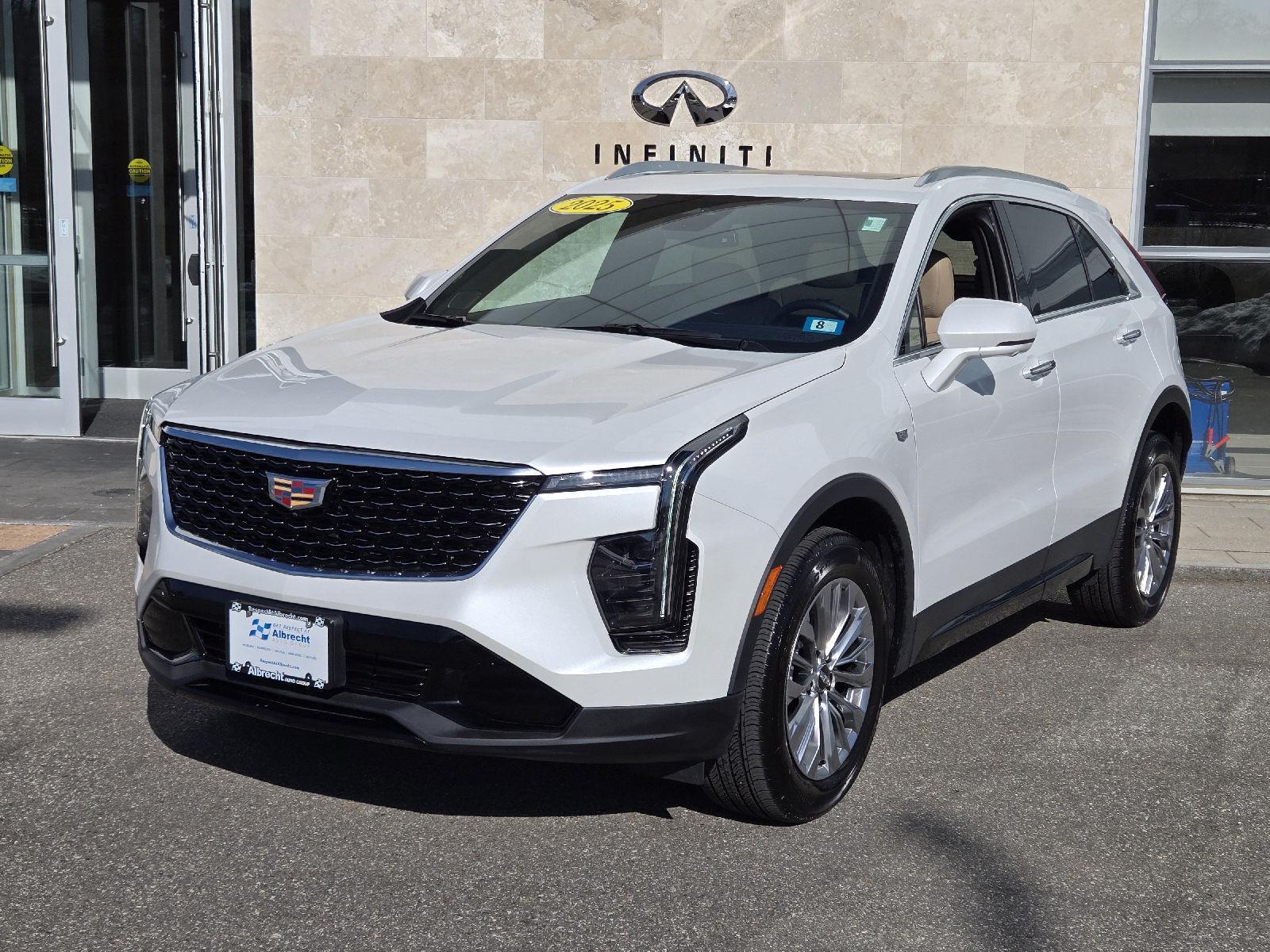 2025 Cadillac XT4 Premium Luxury AWD