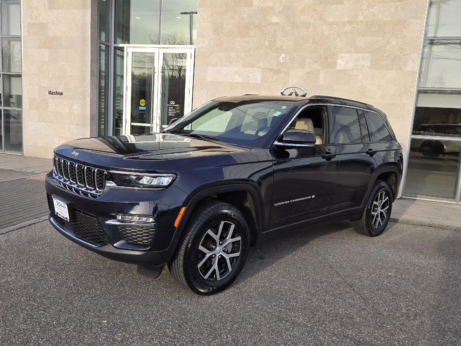 View vehicle photo 2