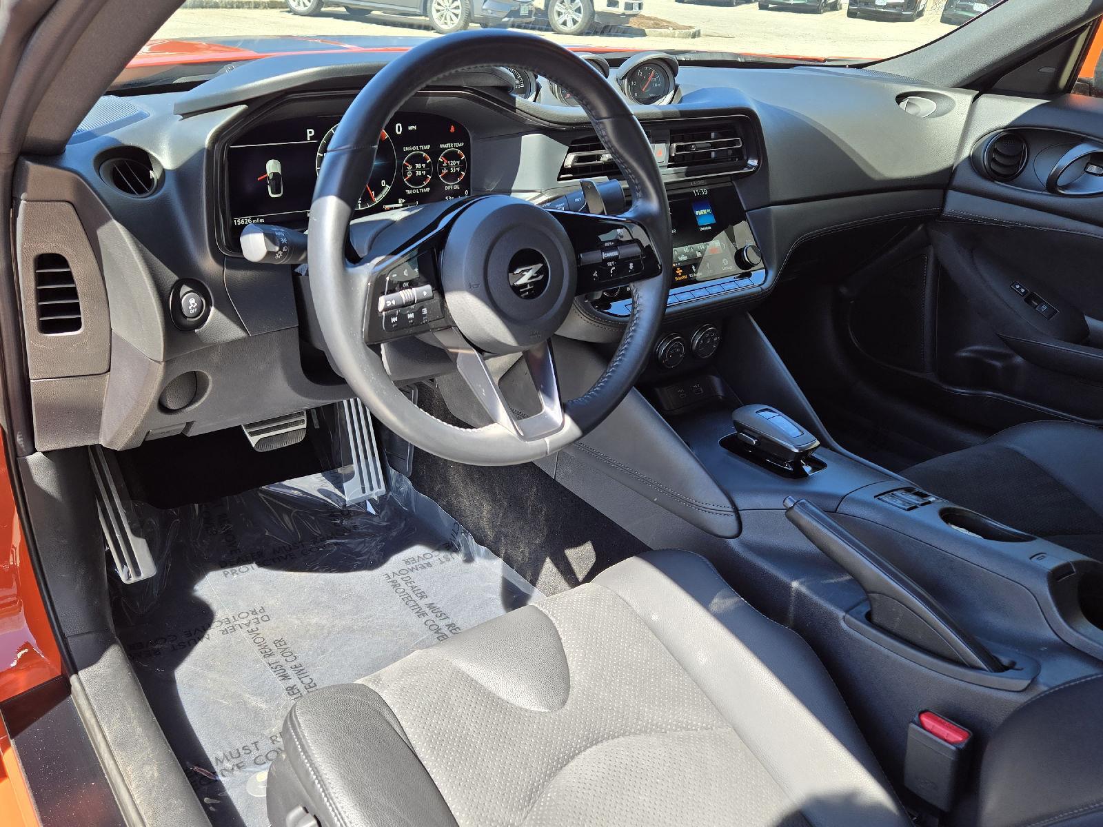View vehicle photo 7
