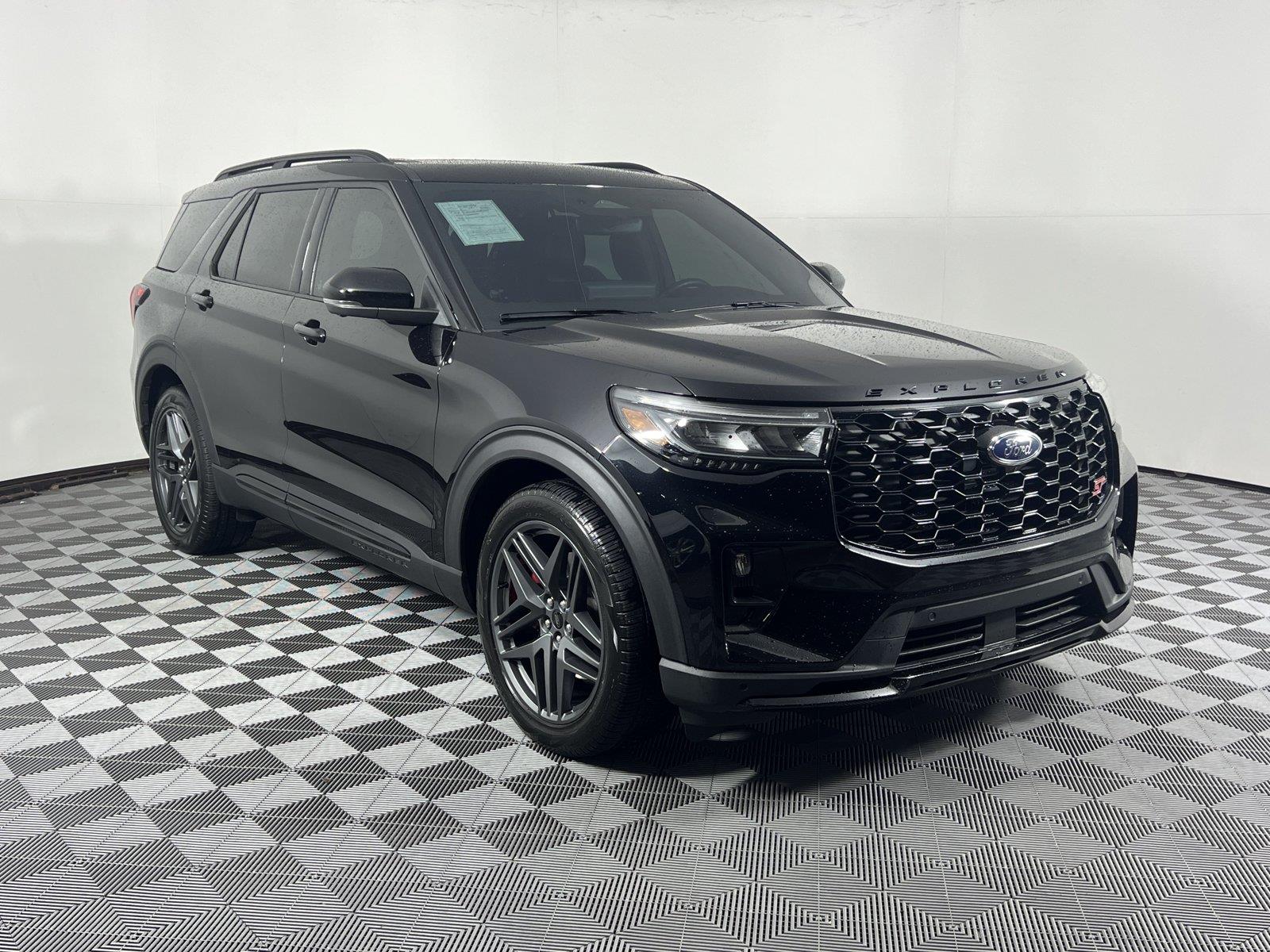 Agate Black 2025 Ford Explorer SUV / Crossover All-Wheel Drive Automatic