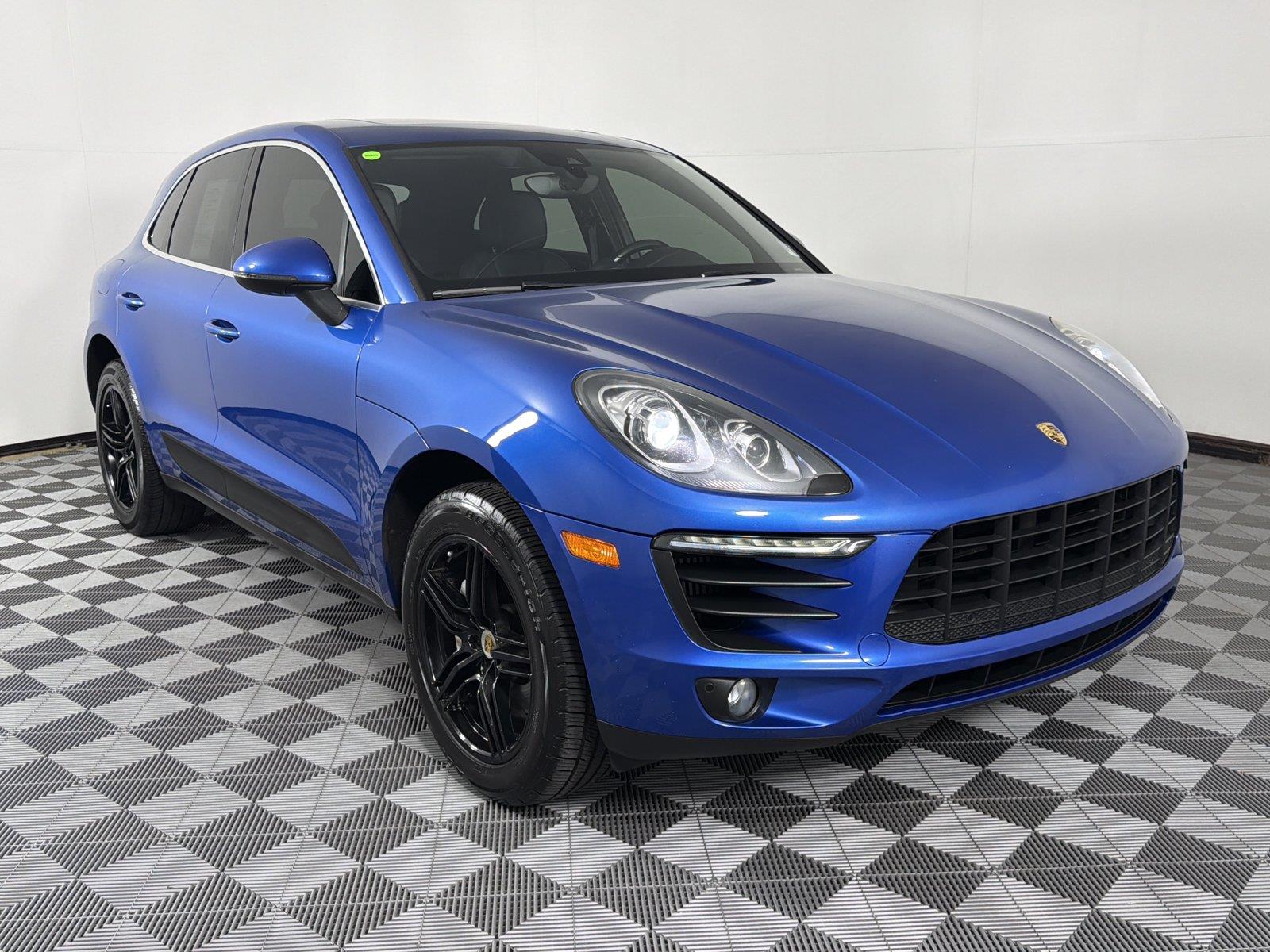 Sapphire Blue Metallic 2017 Porsche Macan SUV / Crossover All-Wheel Drive Automatic