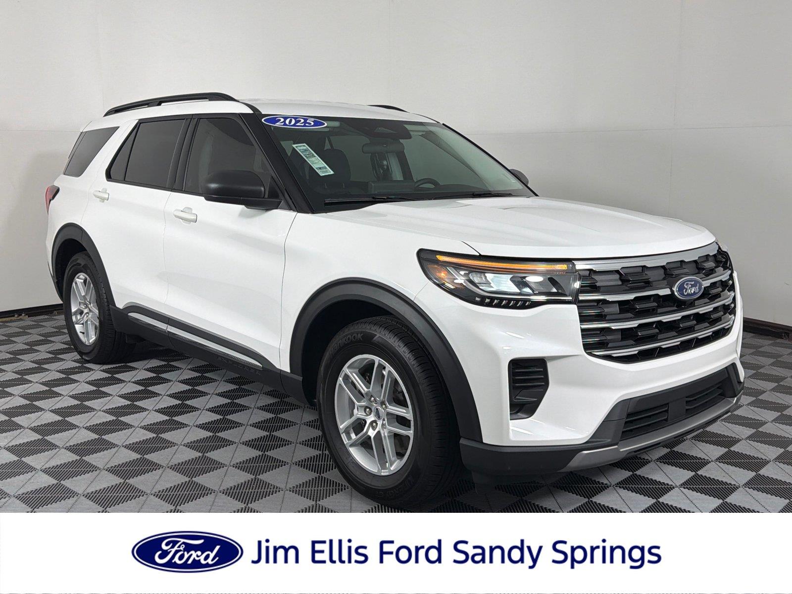 2025 Ford Explorer