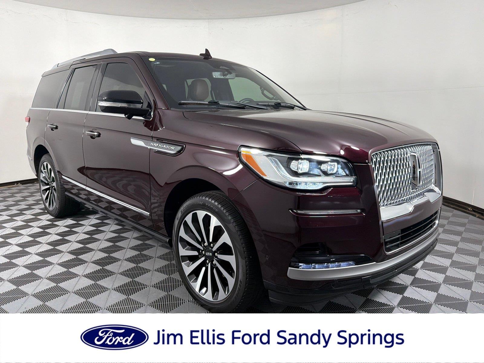 Diamond Red Metallic Tinted Clearcoat 2024 Lincoln Navigator SUV / Crossover Four-Wheel Drive Automatic