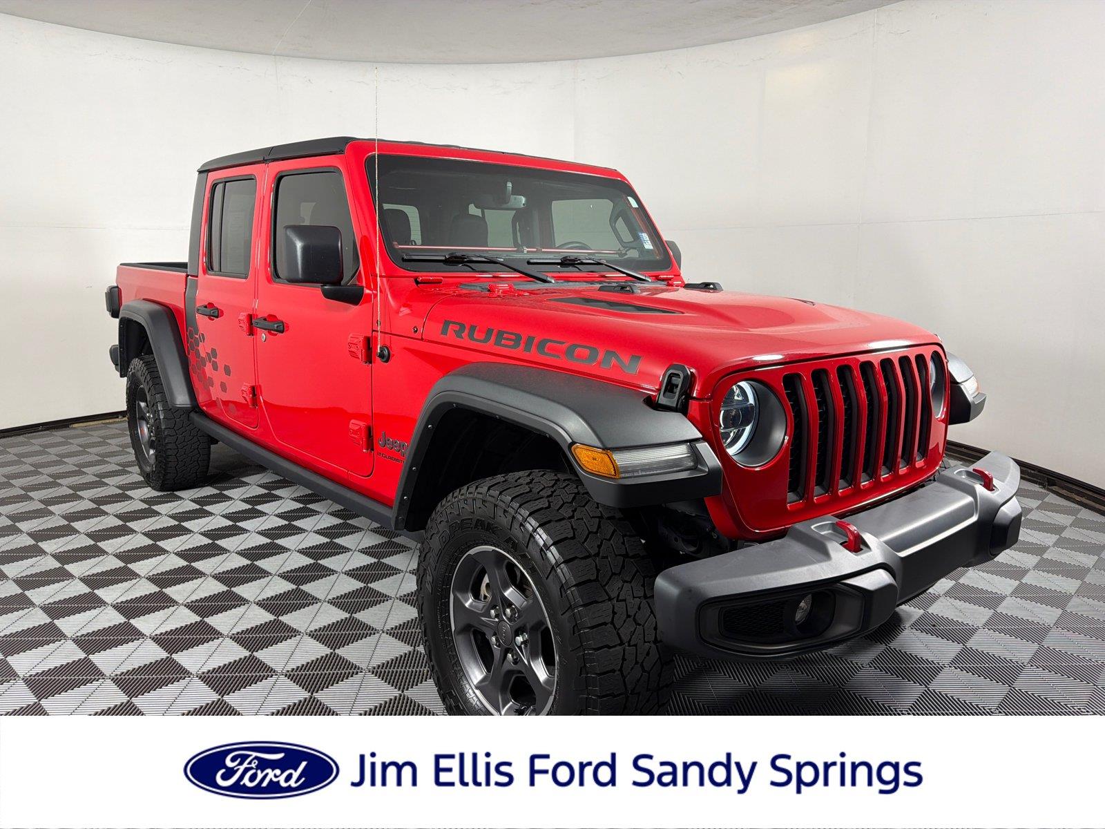 Firecracker Red Clearcoat 2023 Jeep Gladiator Pickup Truck Four-Wheel Drive 8-Speed Automatic