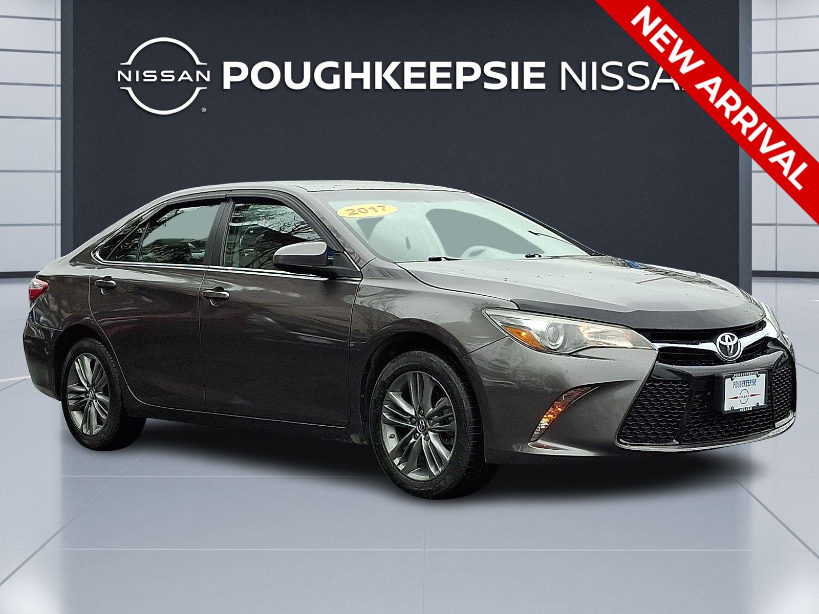 Predawn Gray Mica 2017 Toyota Camry SE Sedan Front-Wheel Drive 6-Speed Automatic