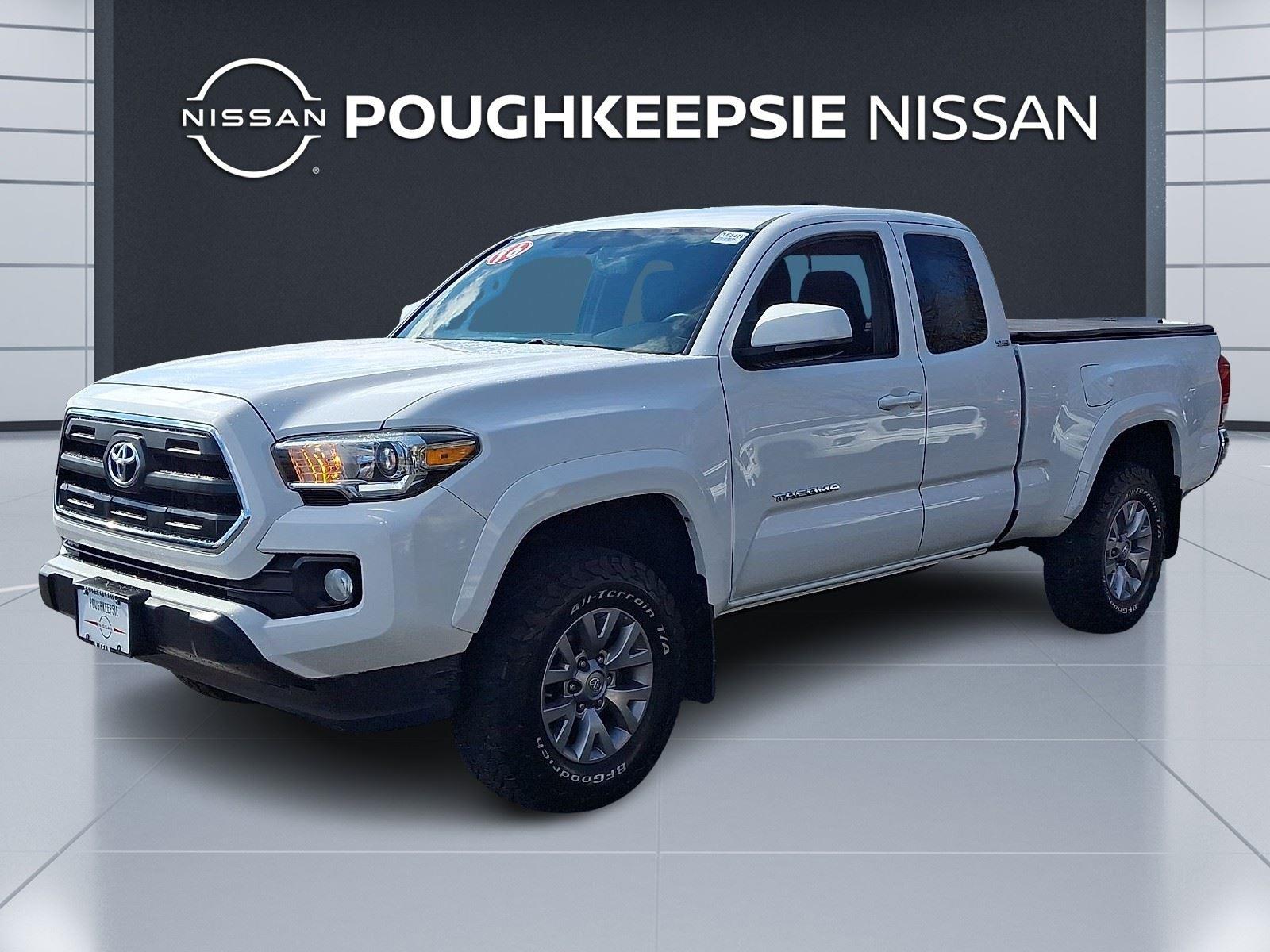 Super White 2016 Toyota Tacoma Access Cab V6 SR5 4WD Pickup Truck Four-Wheel Drive 6-Speed Automatic