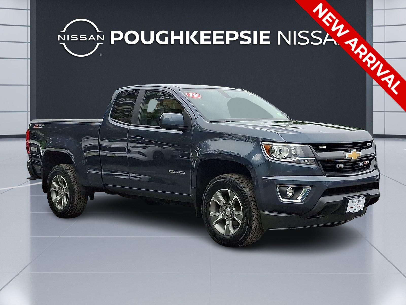 Shadow Gray Metallic 2019 Chevrolet Colorado Z71 Extended Cab LB 4WD Pickup Truck Four-Wheel Drive 8-Speed Automatic