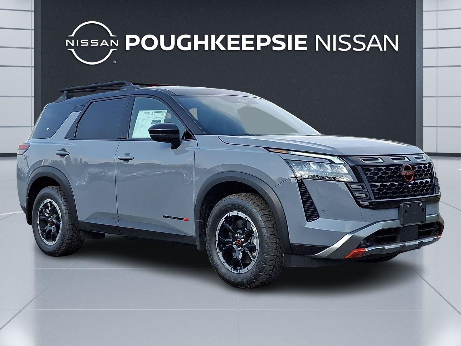 Boulder Gray Pearl/Super Black 2026 Nissan Pathfinder SUV / Crossover All-Wheel Drive Automatic