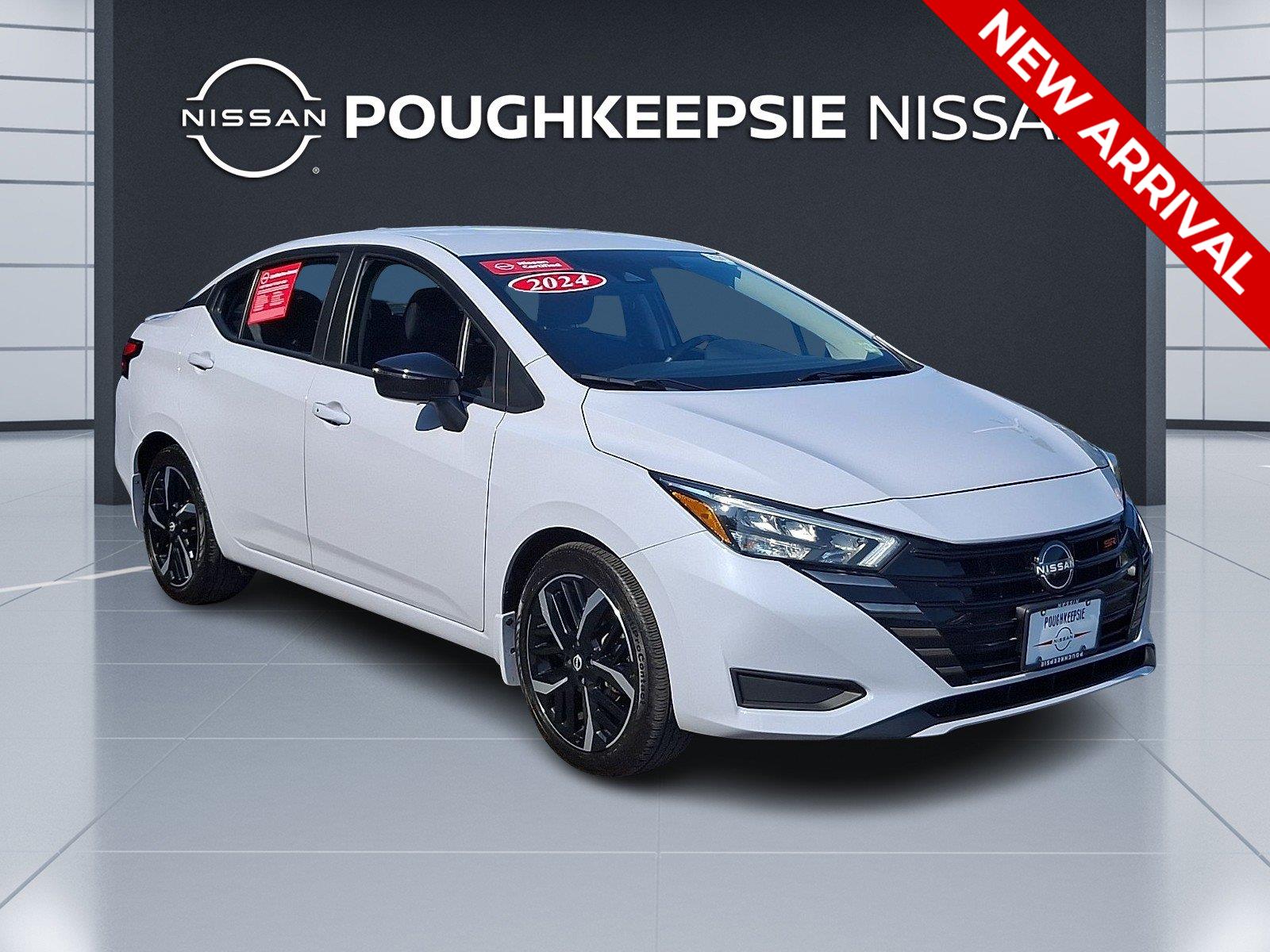 Gray Sky Pearl 2024 Nissan Versa Sedan Front-Wheel Drive Continuously Variable Transmission