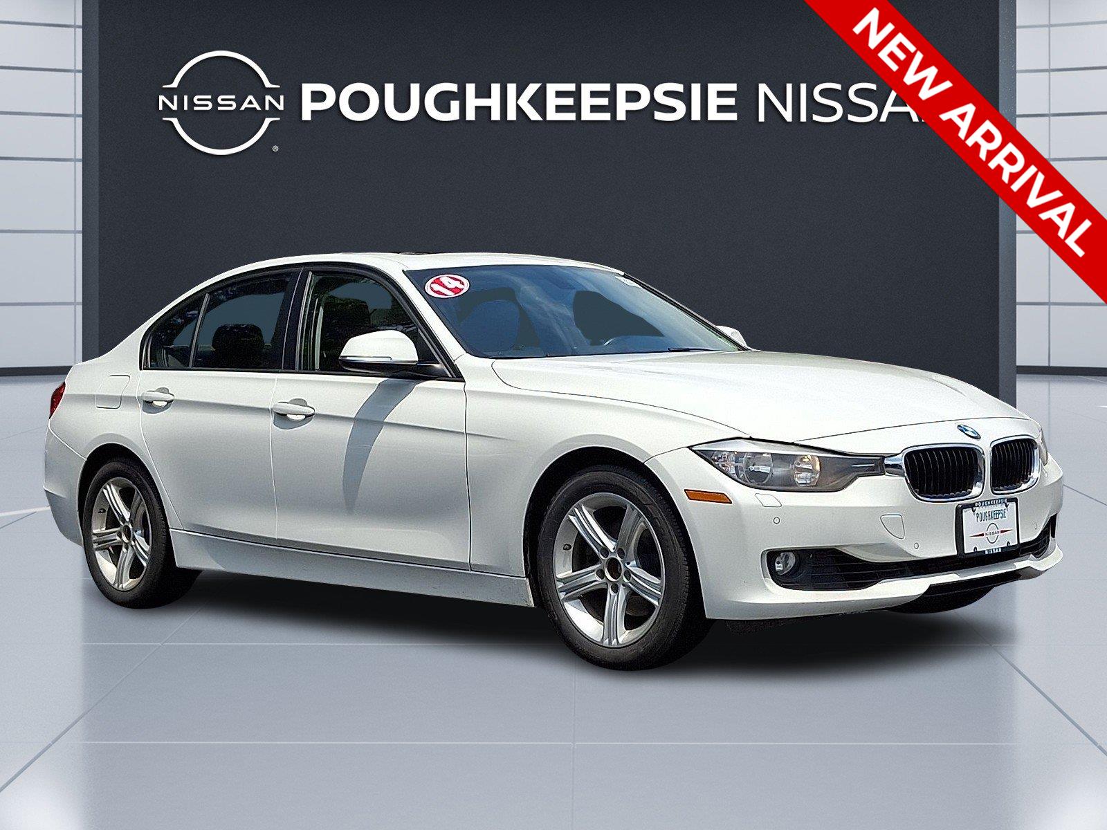 Alpine White 2014 BMW 3 Series Sedan All-Wheel Drive 8-Speed Automatic