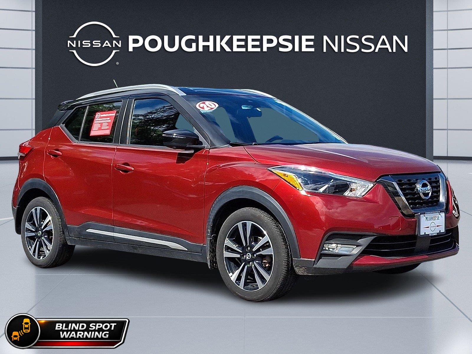Cayenne Red/Super Black 2020 Nissan Kicks SUV / Crossover Front-Wheel Drive Continuously Variable Transmission