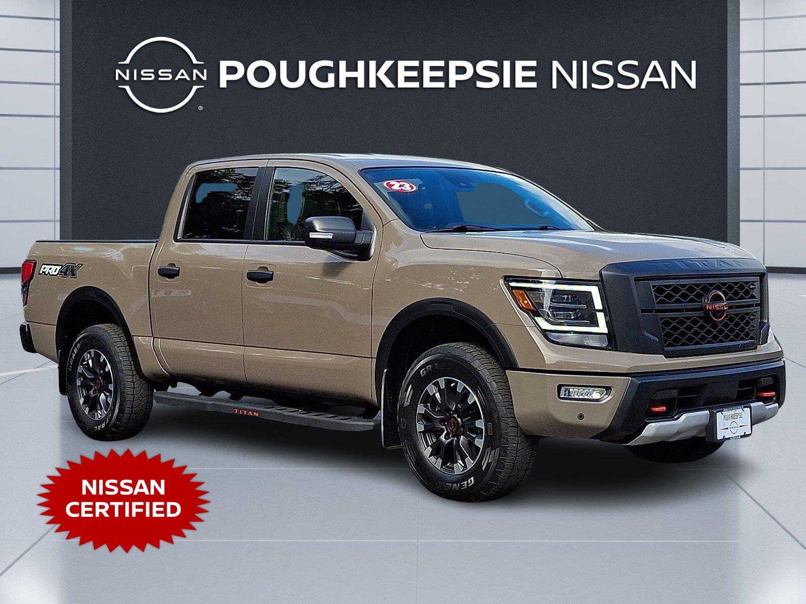 2023 Nissan Titan PRO-4X Crew Cab 4WD