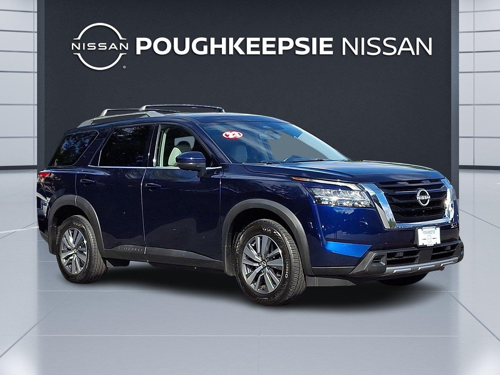 2023 Nissan Pathfinder SL
