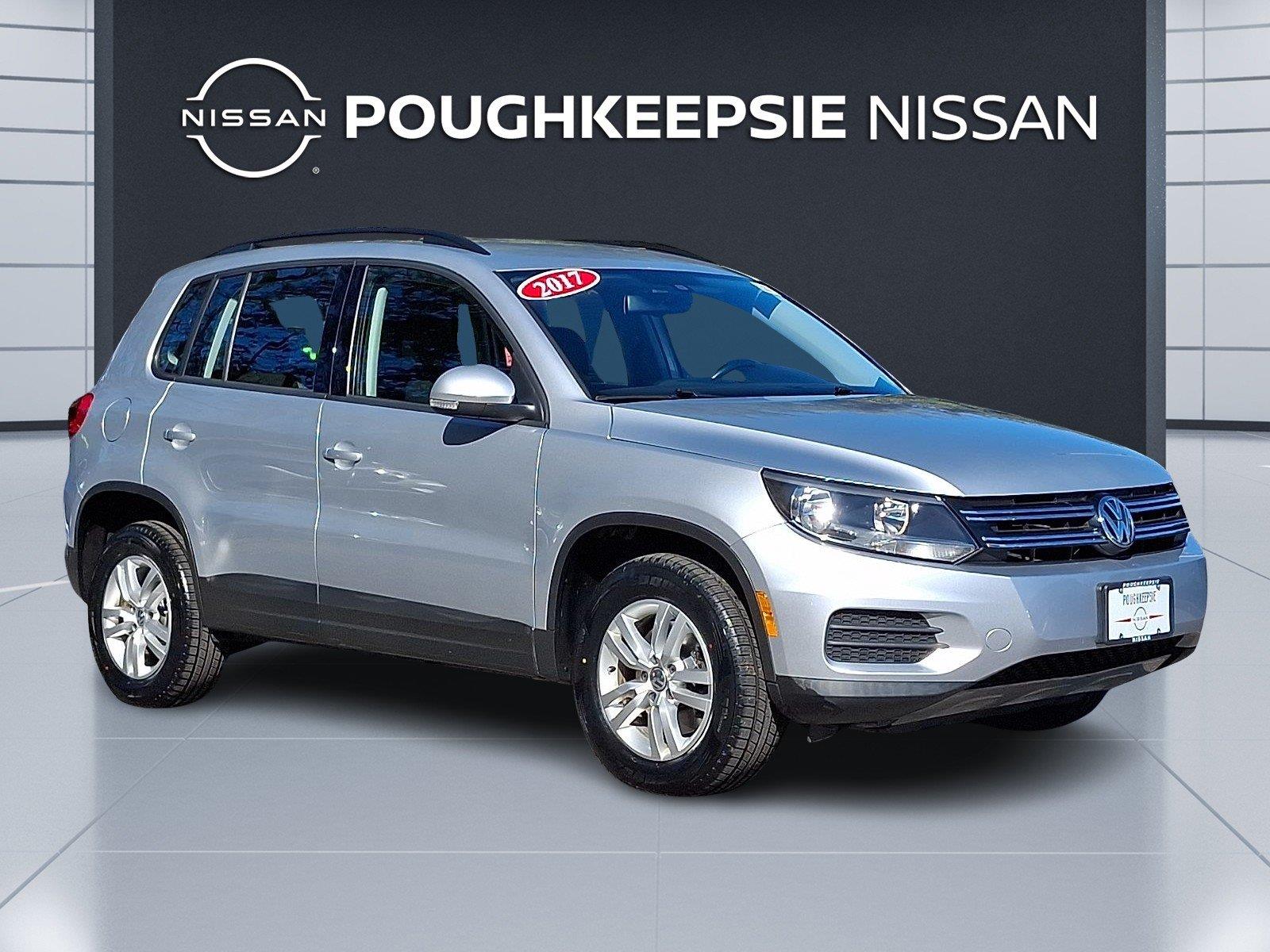 Reflex Silver Metallic 2017 Volkswagen Tiguan SUV / Crossover All-Wheel Drive Automatic