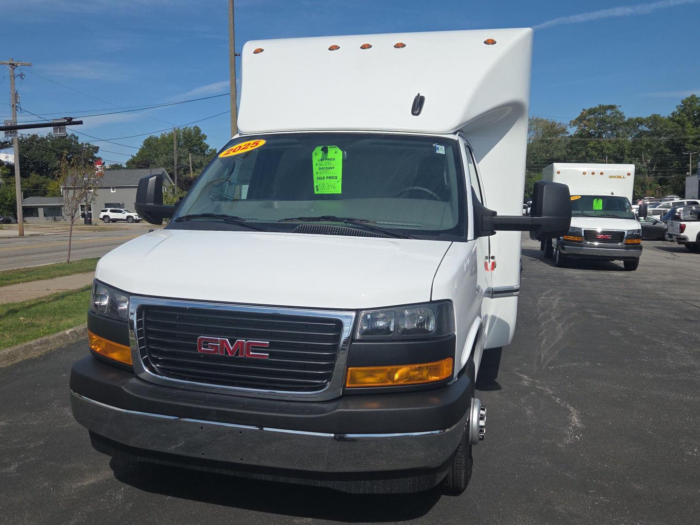 2025 GMC Savana Commercial Cutaway - 4