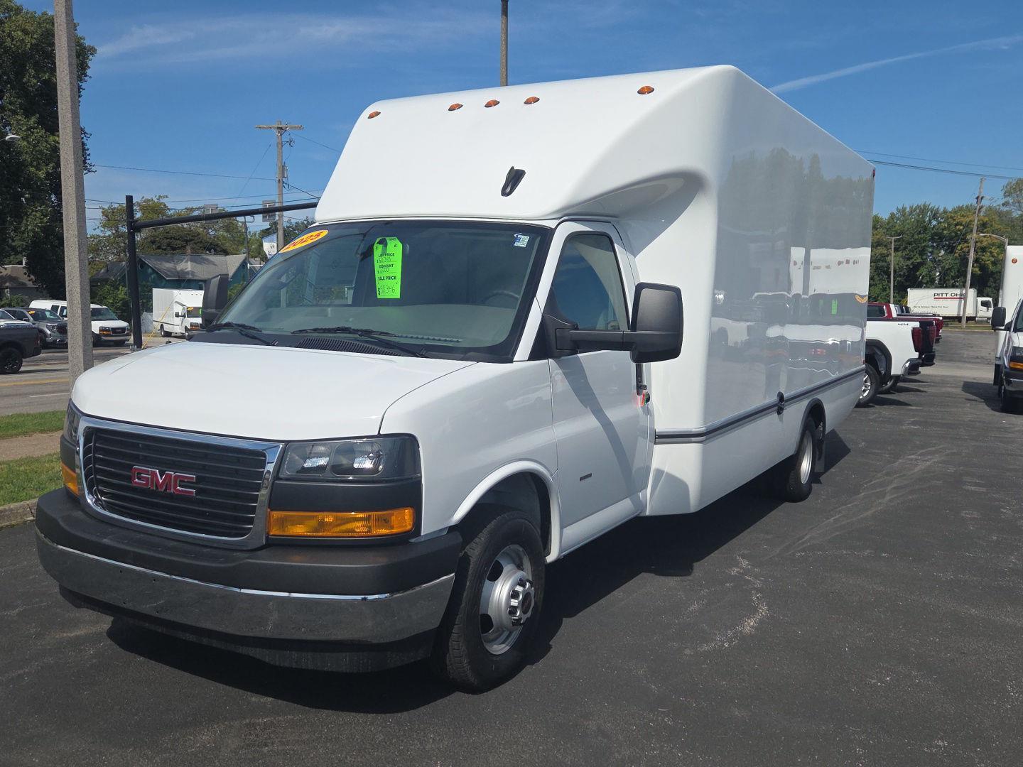 2025 GMC Savana Commercial Cutaway - 6
