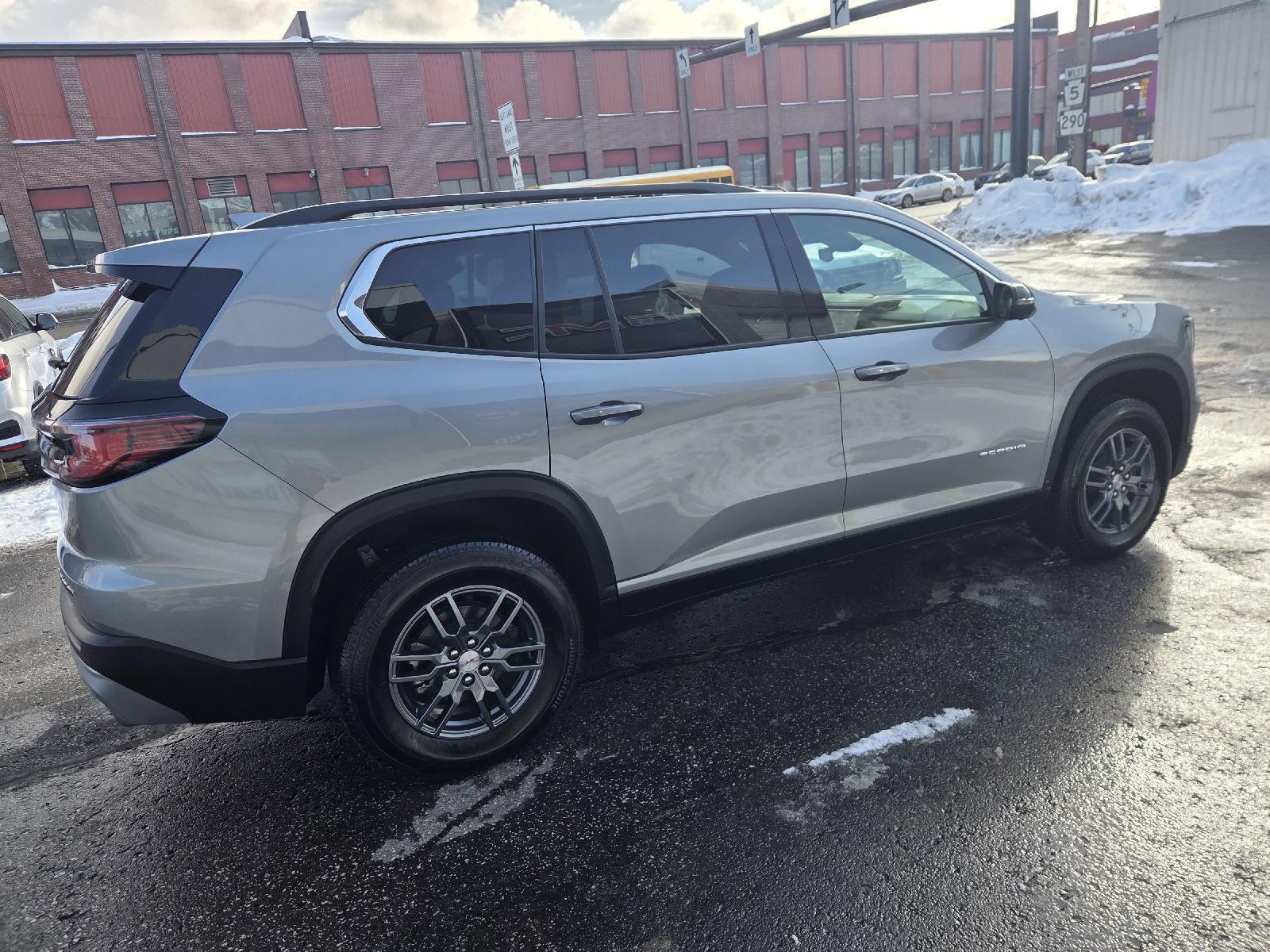 2025 GMC Acadia AWD Elevation at Phil Fitts Ford
