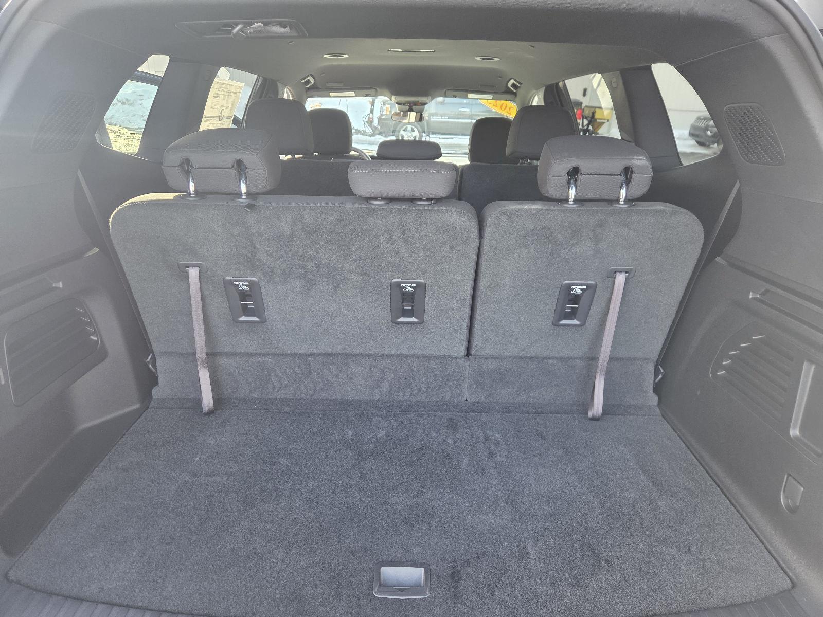 2025 GMC Acadia AWD Elevation at Phil Fitts Ford