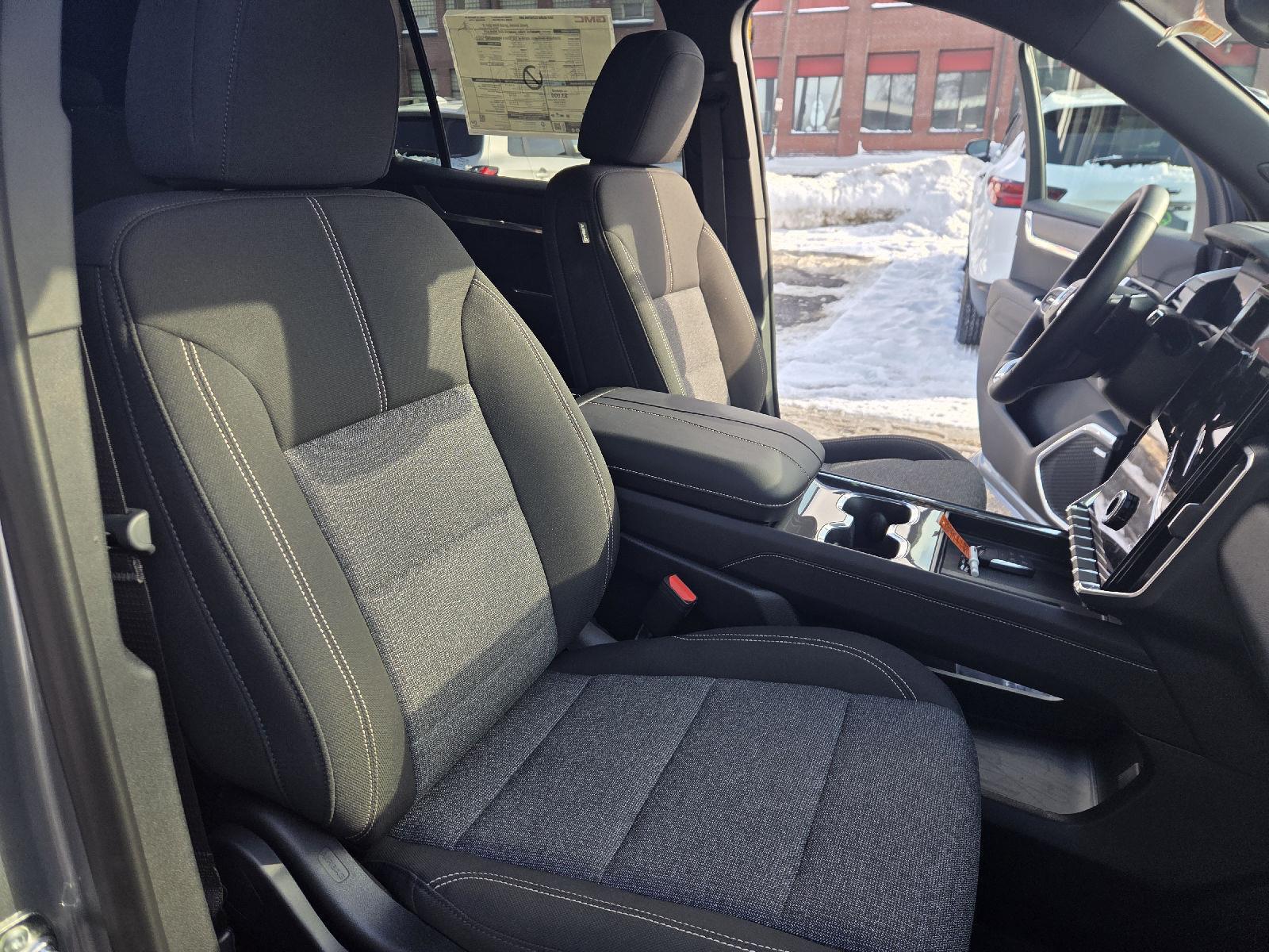 2025 GMC Acadia AWD Elevation at Phil Fitts Ford
