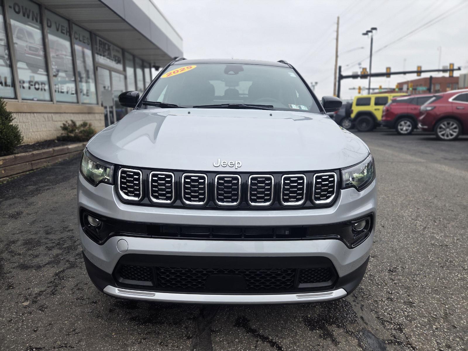 2025 Jeep Compass Limited - 11