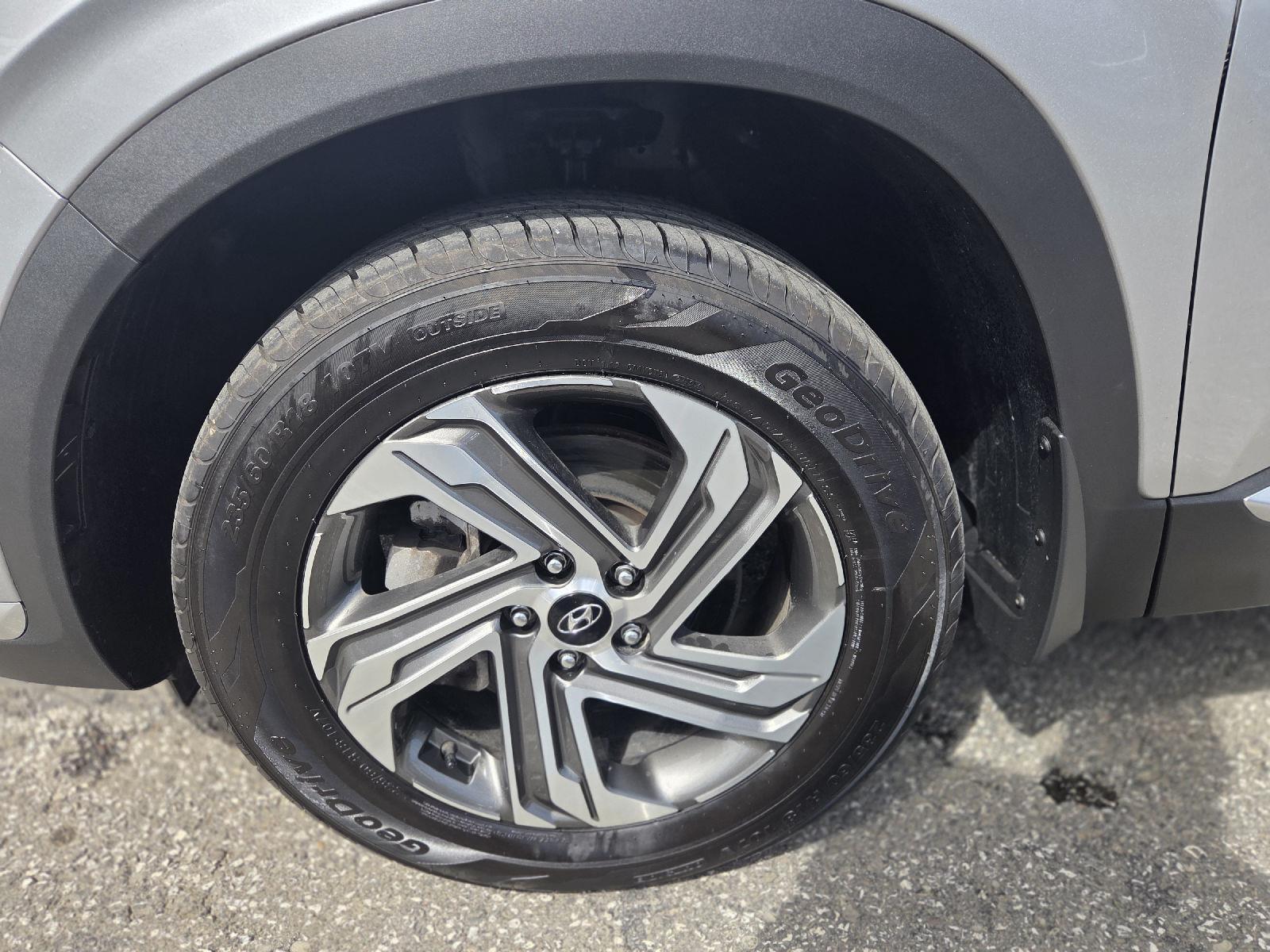 2022 Hyundai Santa Fe SEL - 11
