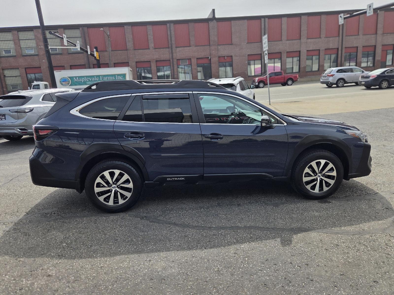 2025 Subaru Outback Premium - 8