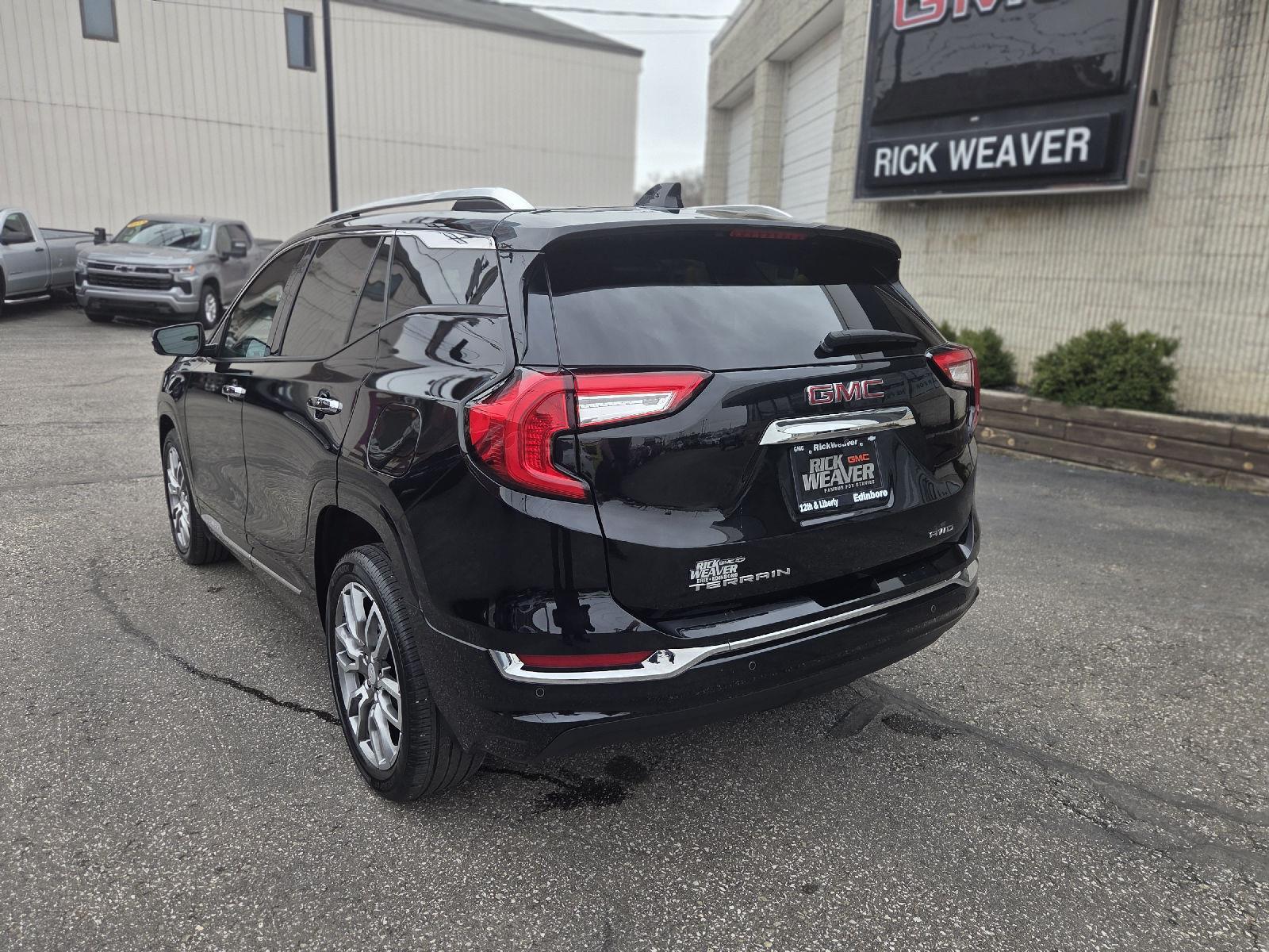 2024 GMC Terrain Denali - 4