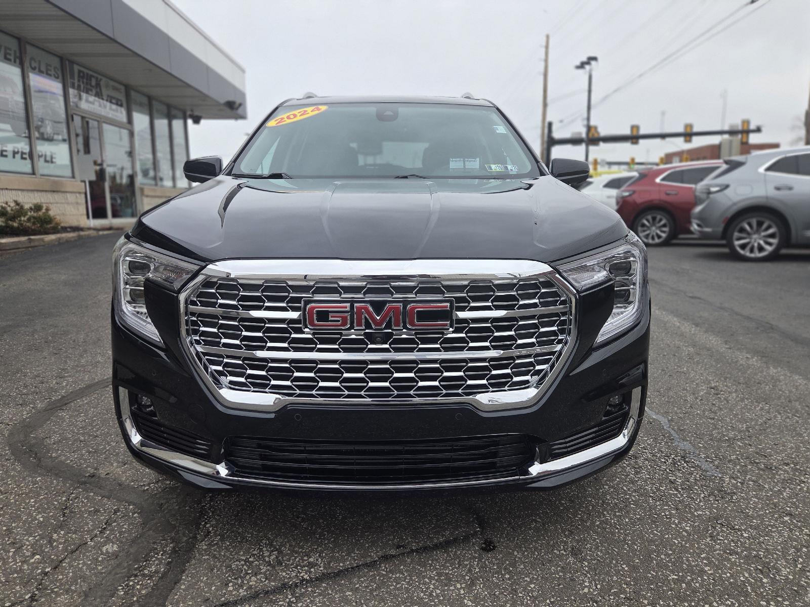 2024 GMC Terrain Denali - 11
