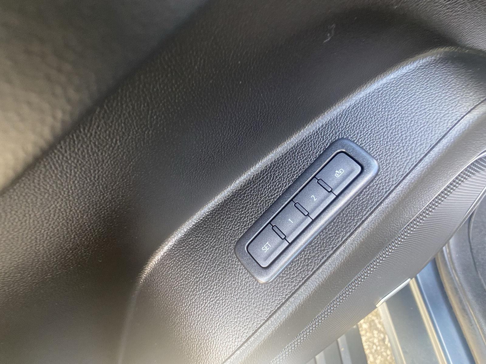 2020 GMC Yukon Denali at Braxton Motor Co