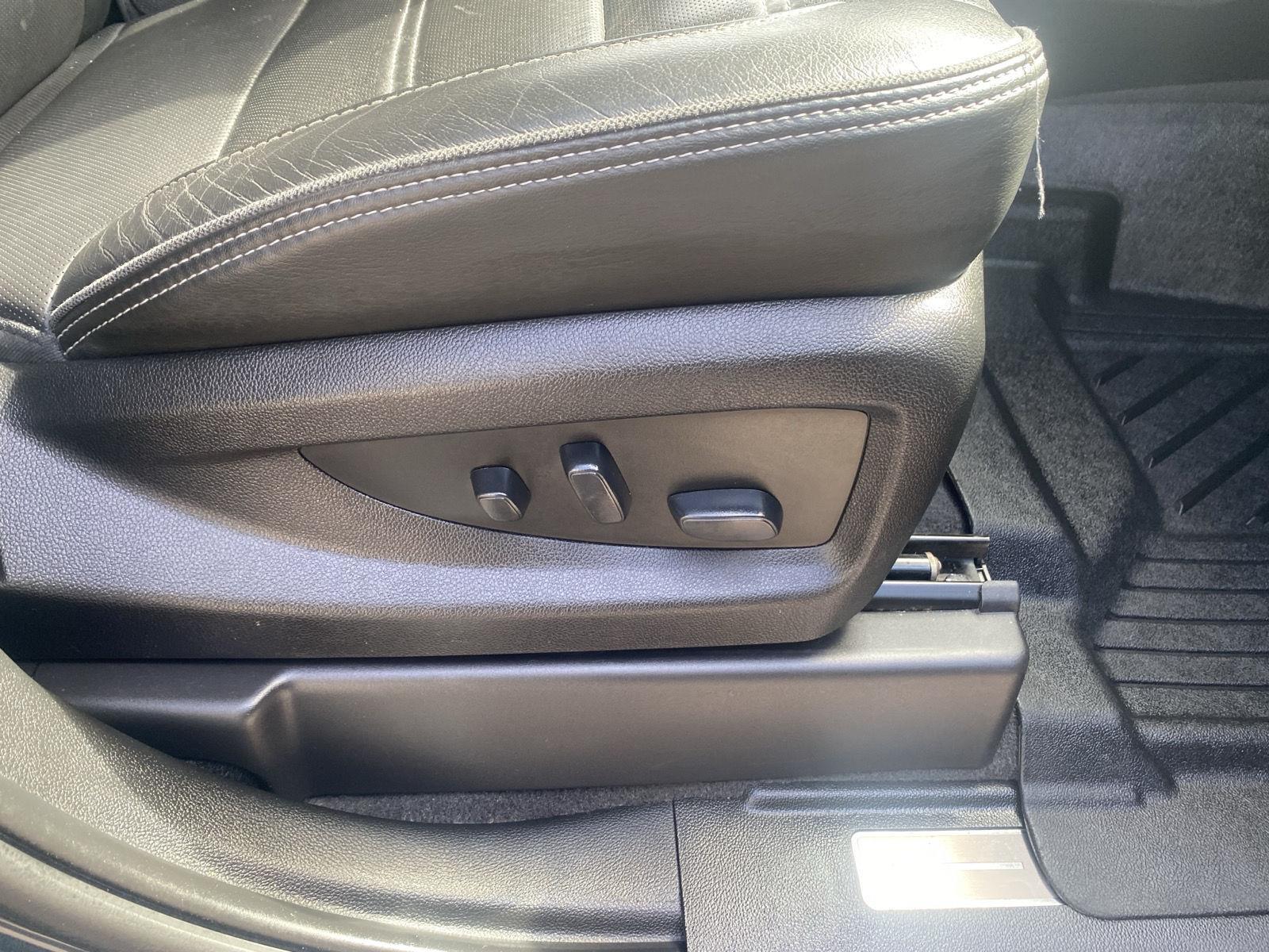 2020 GMC Yukon Denali at Braxton Motor Co