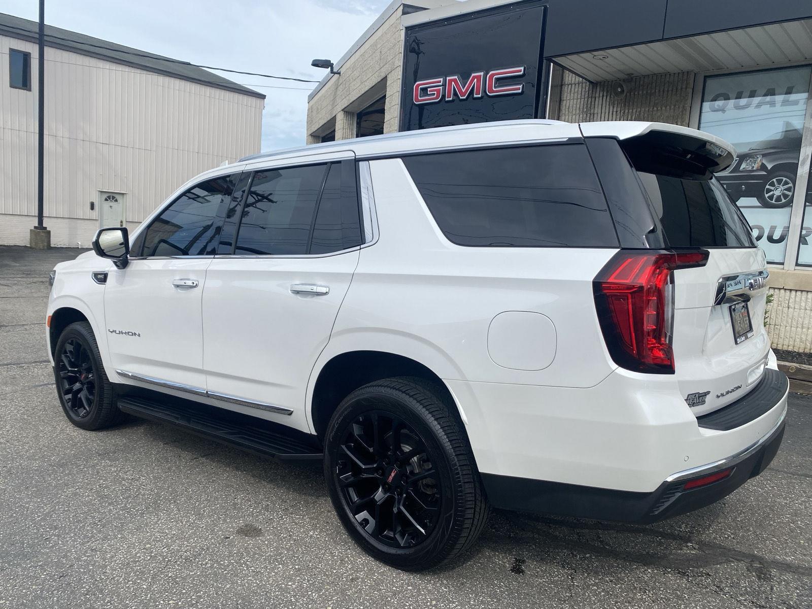 2022 GMC Yukon SLT - 6
