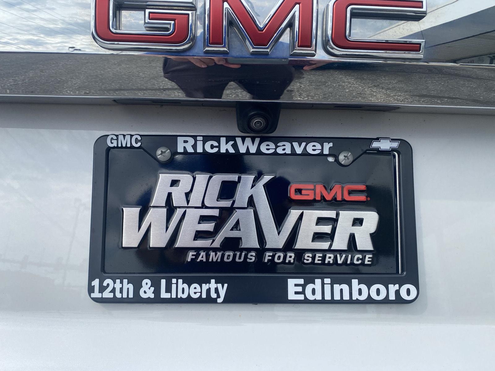 2022 GMC Yukon SLT - 9