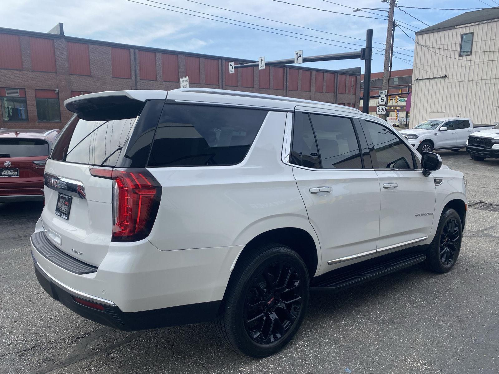 2022 GMC Yukon SLT - 10