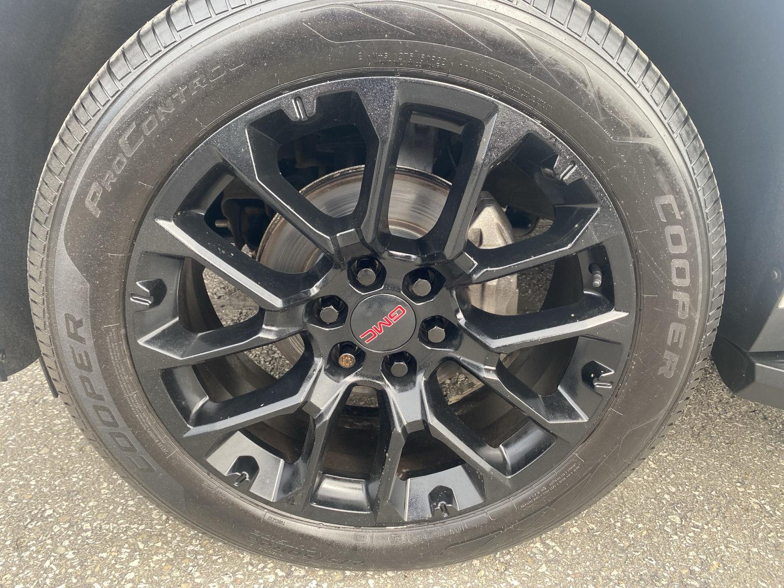 2022 GMC Yukon SLT at Braxton Motor Co