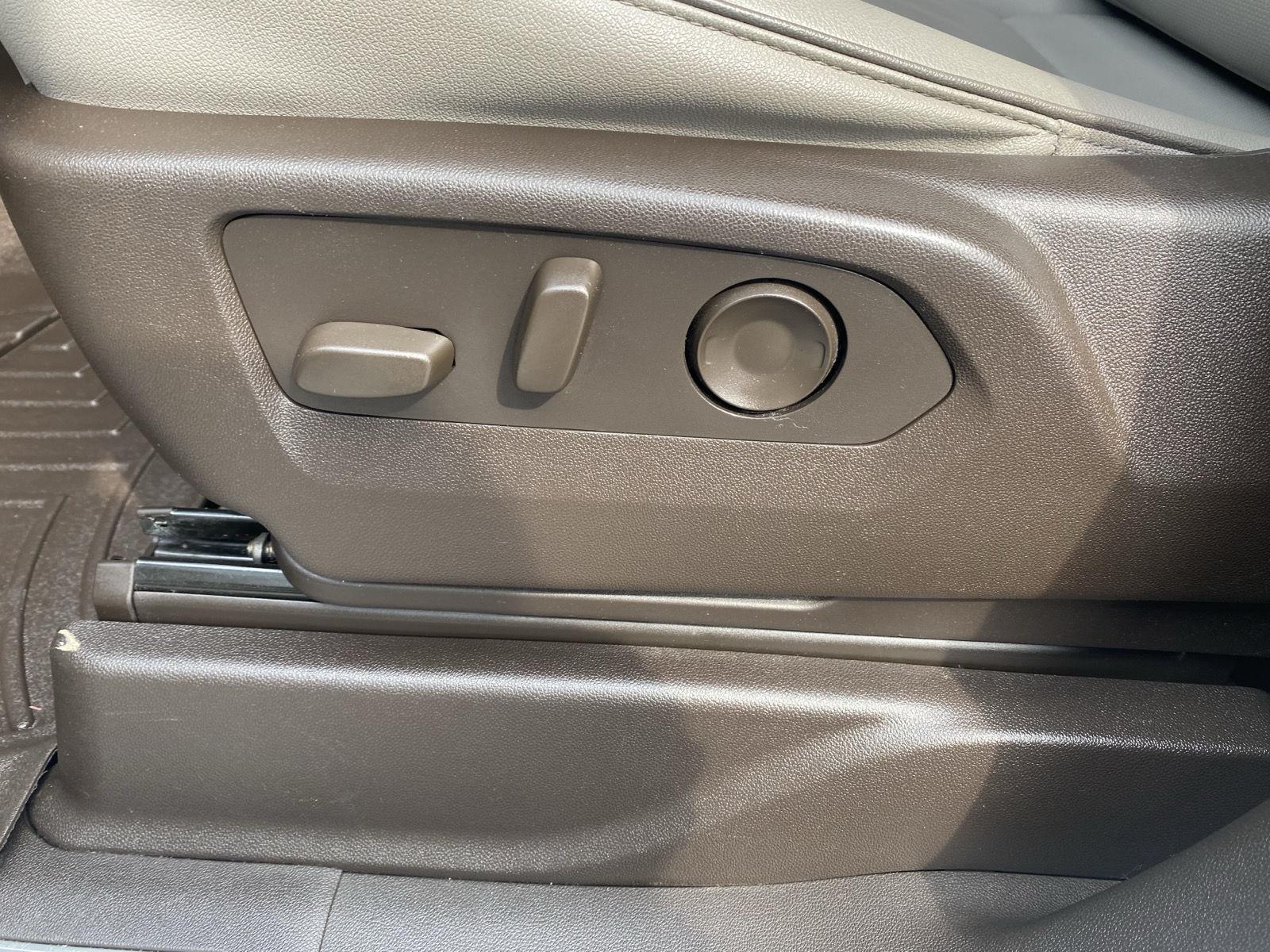 2022 GMC Yukon SLT at Braxton Motor Co